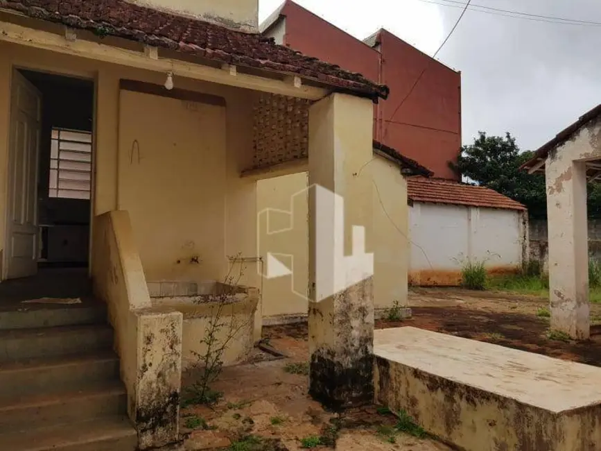 Foto 6 de Casa com 3 quartos à venda, 845m2 em Centro, Jau - SP