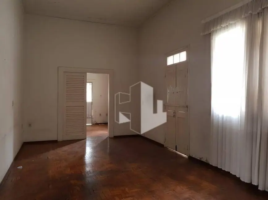 Foto 2 de Casa com 3 quartos à venda, 845m2 em Centro, Jau - SP