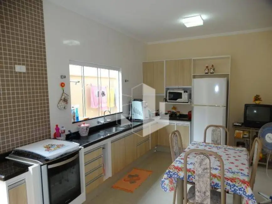 Foto 4 de Casa com 3 quartos à venda, 250m2 em Chácara Ferreira Dias, Jau - SP