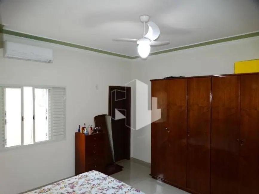 Foto 9 de Casa com 3 quartos à venda, 250m2 em Chácara Ferreira Dias, Jau - SP