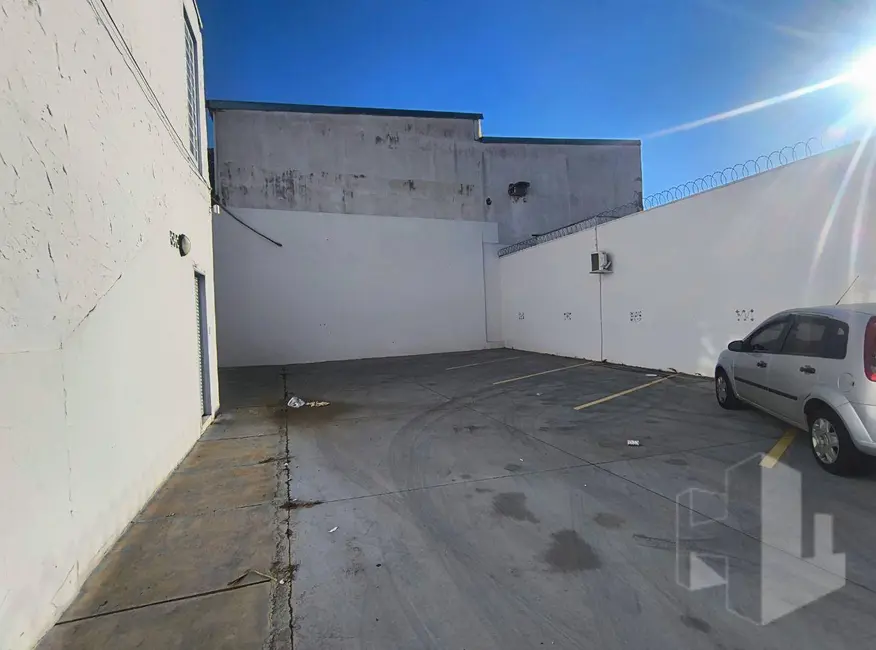 Foto 2 de Sala Comercial à venda e para alugar, 271m2 em Centro, Jau - SP
