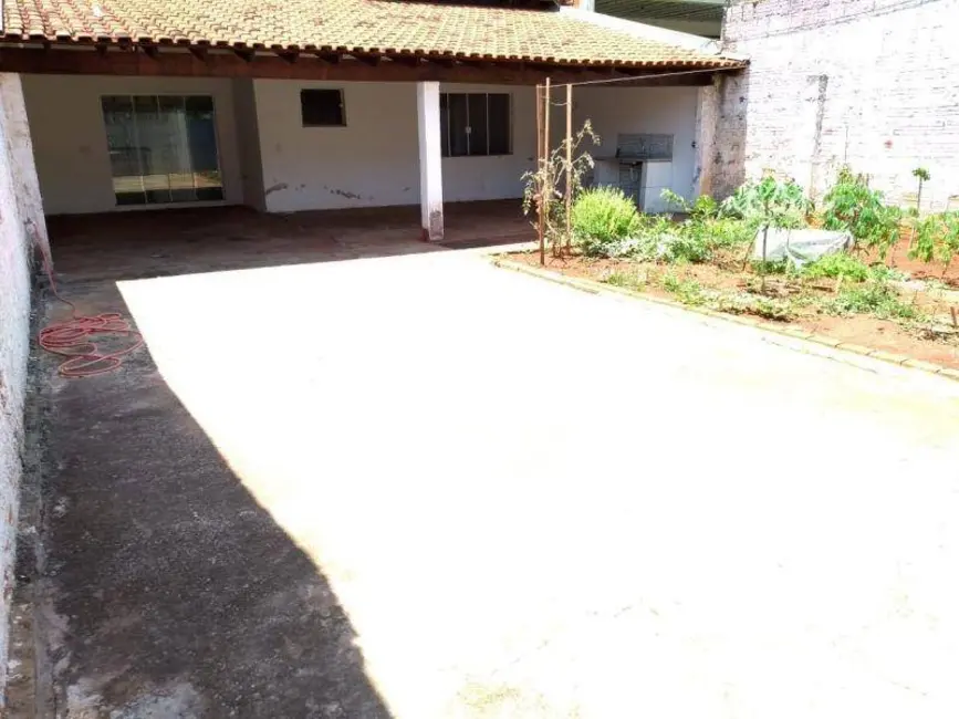 Foto 2 de Casa com 2 quartos à venda, 250m2 em Jardim Conde Pinhal I, Jau - SP