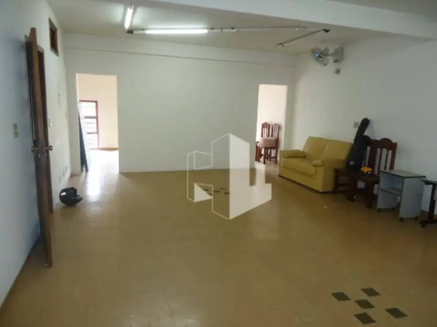 Foto 4 de Casa à venda, 300m2 em Centro, Jau - SP