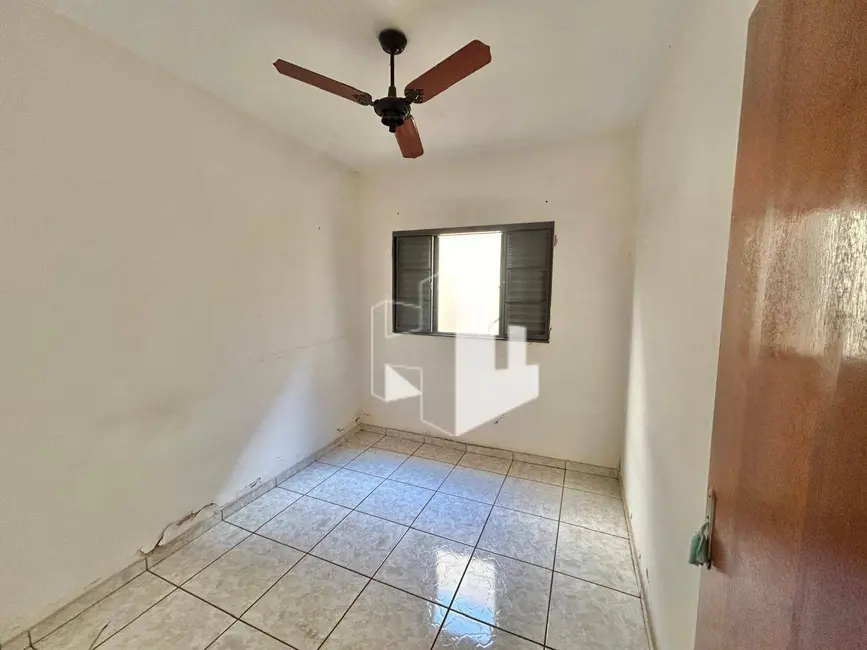 Foto 8 de Casa com 3 quartos para alugar, 137m2 em Jardim Carolina, Jau - SP
