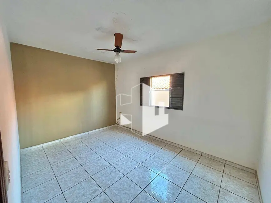 Foto 5 de Casa com 3 quartos para alugar, 137m2 em Jardim Carolina, Jau - SP