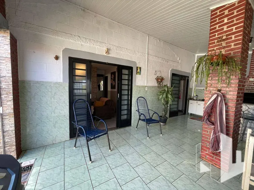 Foto 2 de Casa com 3 quartos à venda, 250m2 em Jardim Rosa Branca, Jau - SP