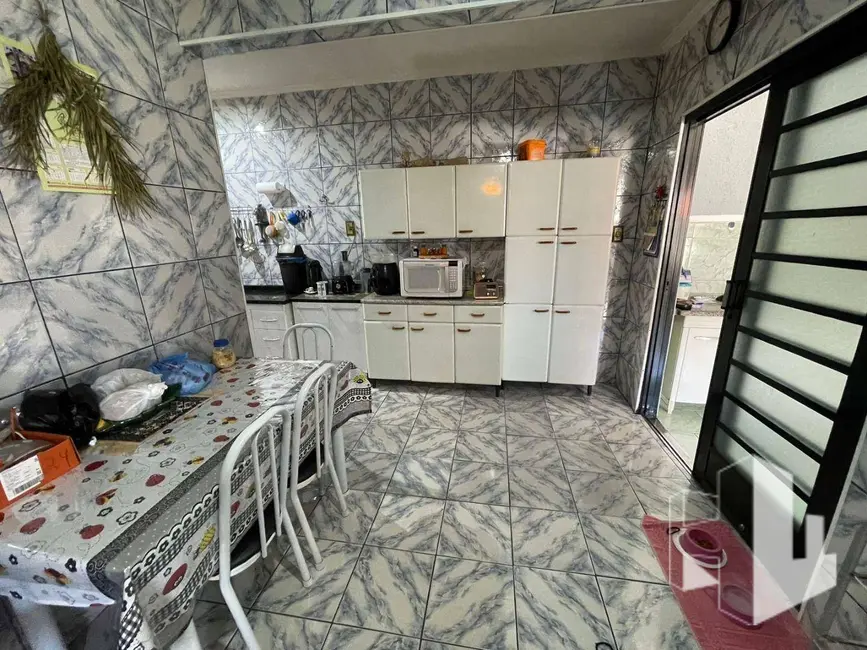 Foto 5 de Casa com 3 quartos à venda, 250m2 em Jardim Rosa Branca, Jau - SP