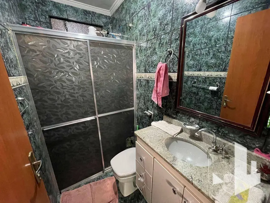 Foto 8 de Casa com 3 quartos à venda, 250m2 em Jardim Rosa Branca, Jau - SP