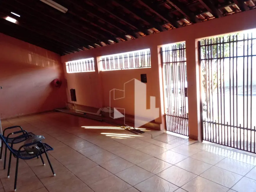 Foto 1 de Casa com 4 quartos à venda, 250m2 em Jardim Vila Maria, Jau - SP