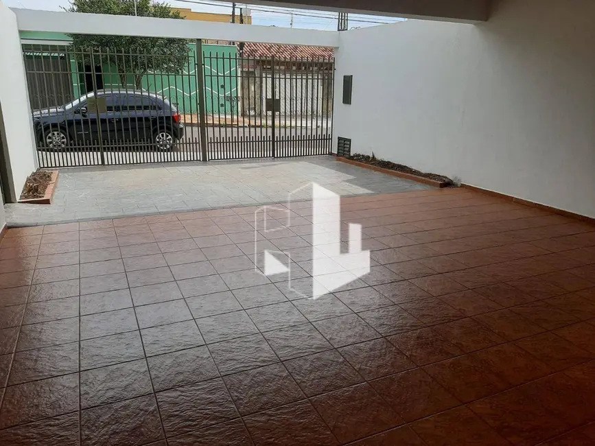 Foto 2 de Casa com 4 quartos à venda, 377m2 em Jardim Maria Luiza II, Jau - SP