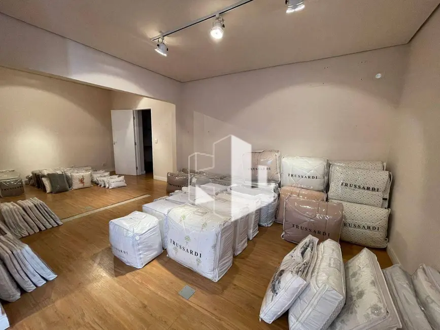 Foto 5 de Casa para alugar, 300m2 em Centro, Jau - SP