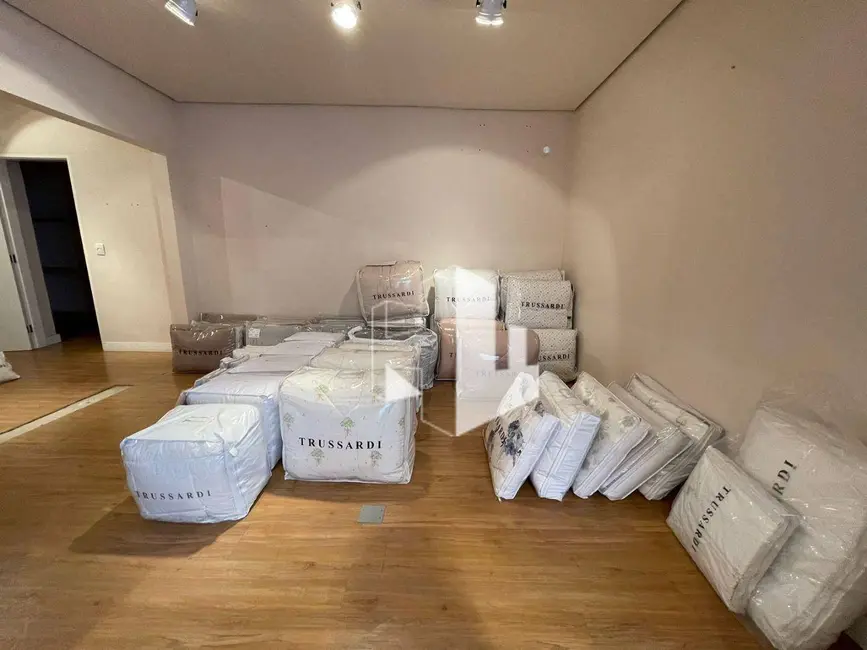 Foto 6 de Casa para alugar, 300m2 em Centro, Jau - SP