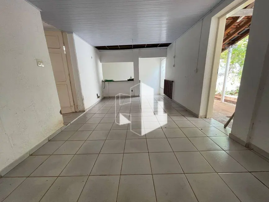 Foto 14 de Casa para alugar, 300m2 em Centro, Jau - SP