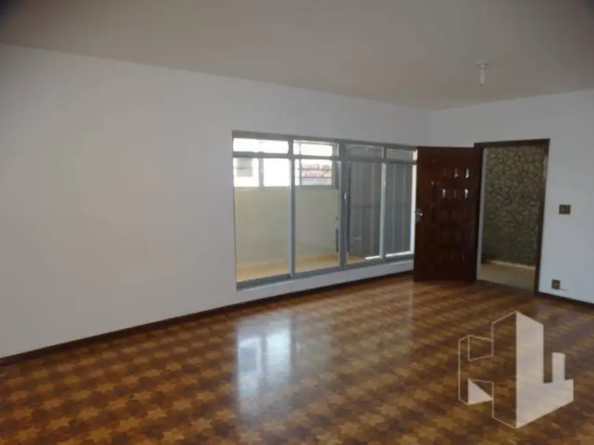 Foto 3 de Casa com 4 quartos à venda e para alugar, 300m2 em Centro, Jau - SP