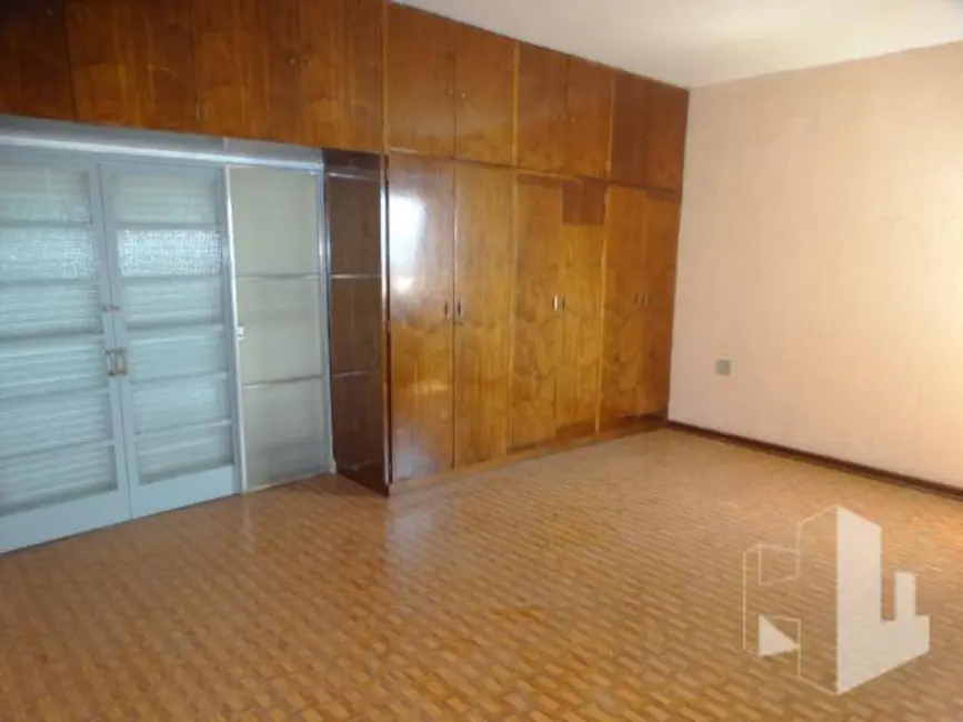 Foto 8 de Casa com 4 quartos à venda e para alugar, 300m2 em Centro, Jau - SP