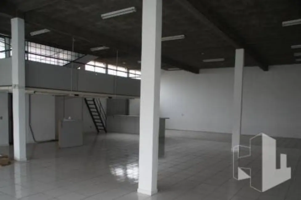 Foto 4 de Sala Comercial para alugar, 300m2 em Jardim Estádio, Jau - SP