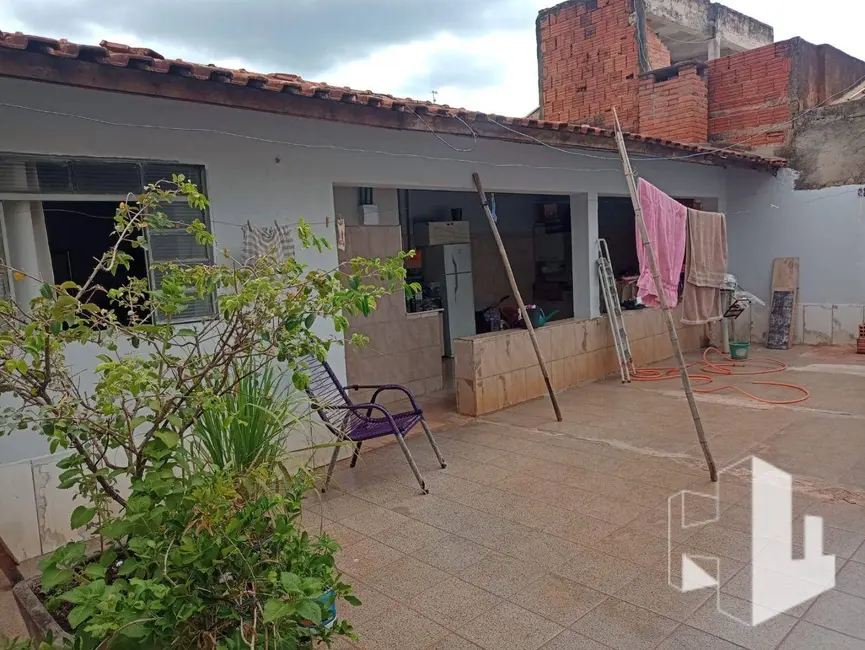 Foto 8 de Casa com 4 quartos à venda, 250m2 em Jardim Olaria (Potunduva), Jau - SP