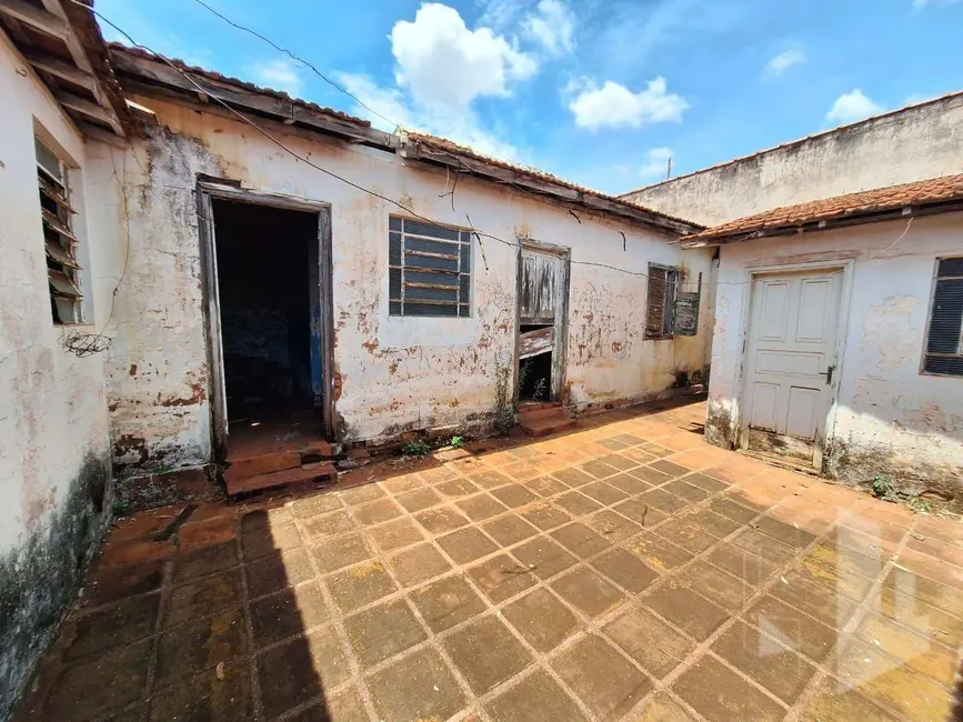 Foto 8 de Casa com 3 quartos à venda, 360m2 em Vila Nova, Jau - SP