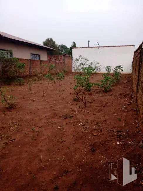 Foto 1 de Terreno / Lote à venda, 250m2 em Dois Corregos - SP