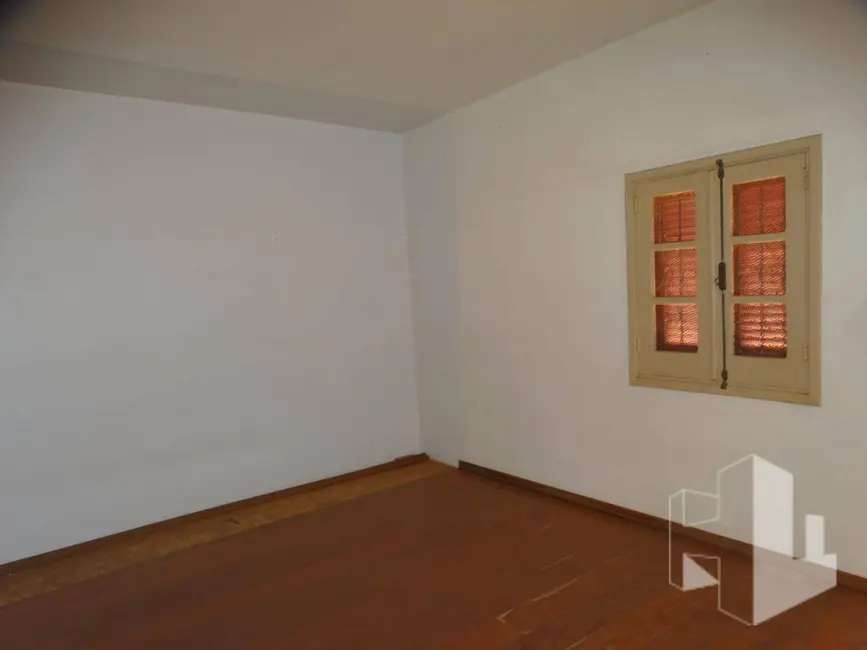 Foto 4 de Casa com 3 quartos à venda e para alugar, 546m2 em Chácara Braz Miraglia, Jau - SP