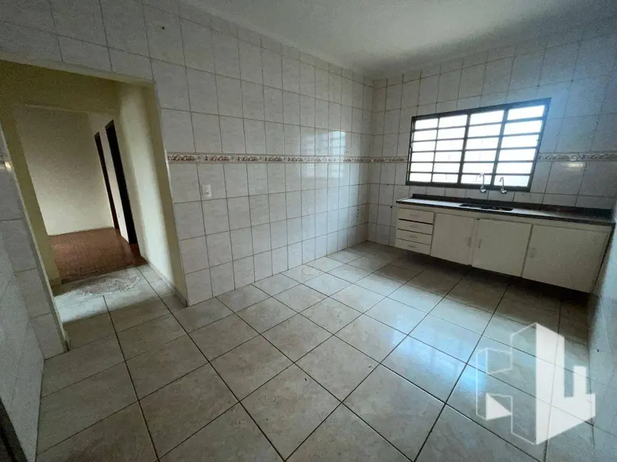 Foto 7 de Casa com 4 quartos à venda, 264m2 em Jardim São Caetano, Jau - SP