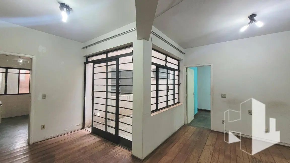 Foto 1 de Casa com 2 quartos para alugar, 93m2 em Centro, Jau, SP