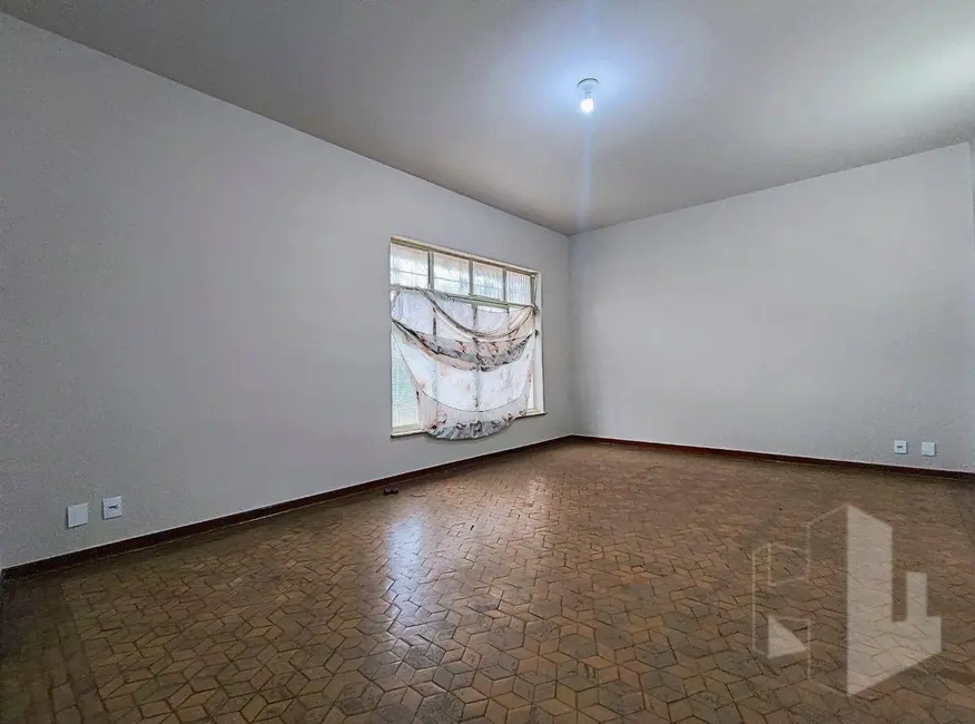 Foto 3 de Casa com 3 quartos para alugar, 550m2 em Centro, Jau - SP