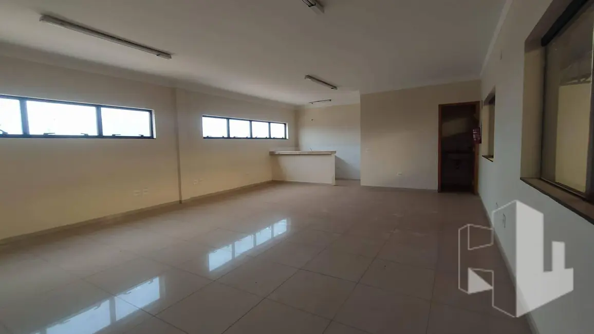 Foto 3 de Armazém / Galpão à venda, 850m2 em Jardim Orlando Chesini Ometto II, Jau - SP