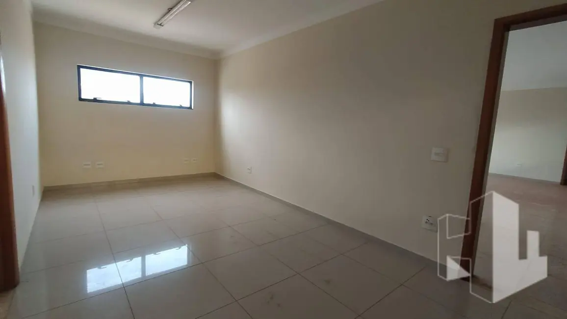 Foto 6 de Armazém / Galpão à venda, 850m2 em Jardim Orlando Chesini Ometto II, Jau - SP
