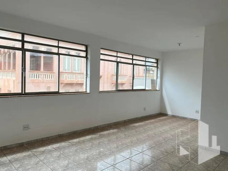 Sala Comercial para alugar, 180m2 em Centro, Jau - SP - imagem 4 Foto 4 de Sala Comercial para alugar, 180m2 em Centro, Jau - SP