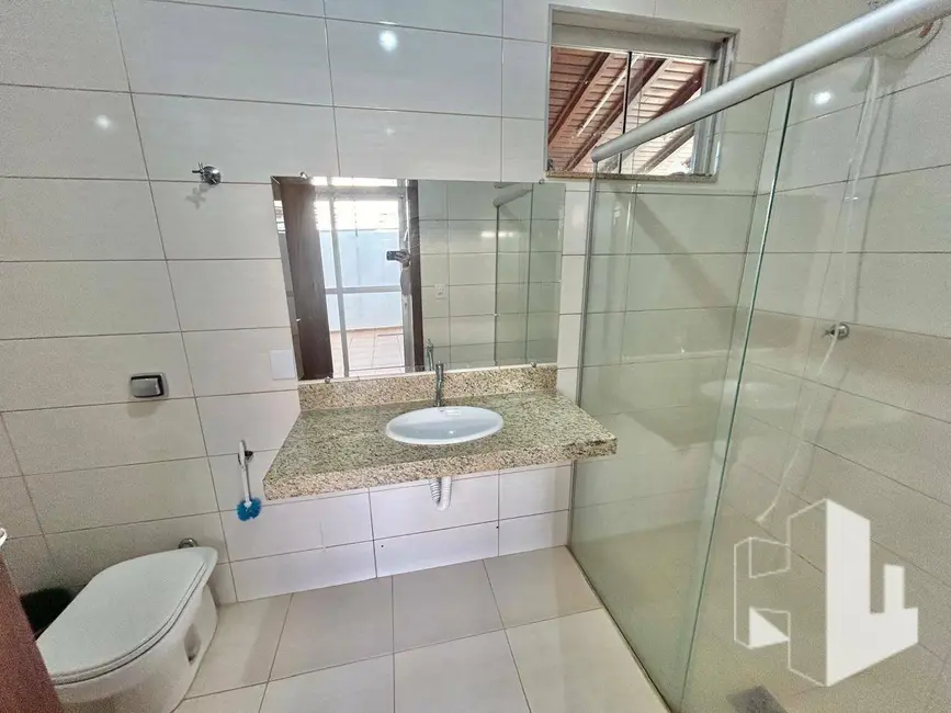 Foto 5 de Casa com 4 quartos para alugar, 344m2 em Centro, Jau - SP