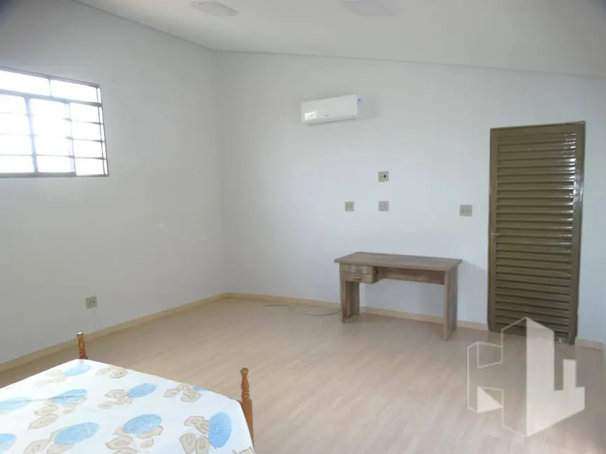 Kitnet com 2 quartos para alugar, 80m2 em Jardim das Paineiras, Jau - SP - imagem 5 Foto 5 de Kitnet com 2 quartos para alugar, 80m2 em Jardim das Paineiras, Jau - SP