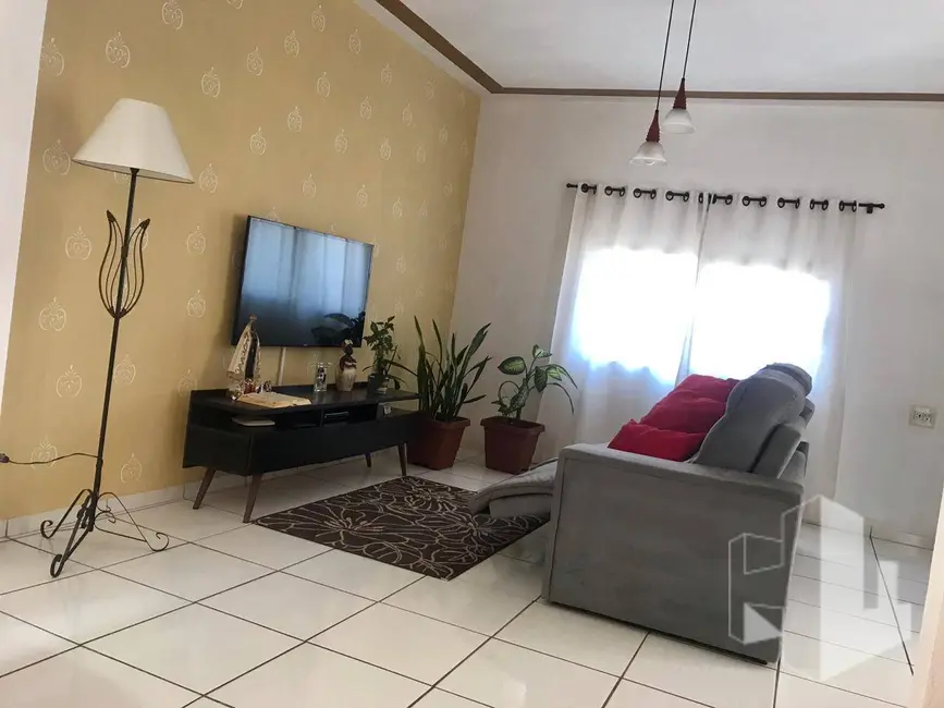 Foto 2 de Casa com 2 quartos à venda, 112m2 em Vila Carvalho, Jau - SP