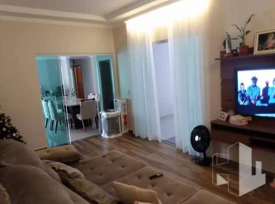 Foto 6 de Casa com 3 quartos à venda, 234m2 em Jardim São José, Jau - SP