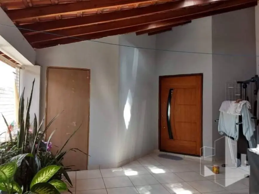 Foto 2 de Casa com 2 quartos à venda, 280m2 em Jardim Parati, Jau - SP