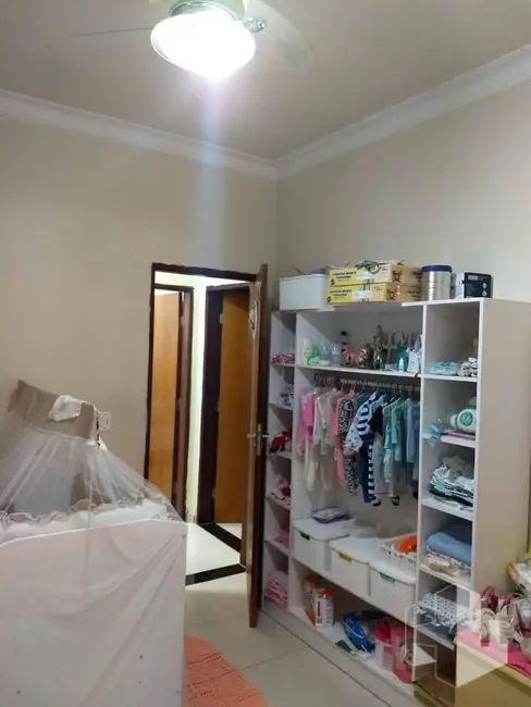 Foto 9 de Casa com 2 quartos à venda, 280m2 em Jardim Parati, Jau - SP