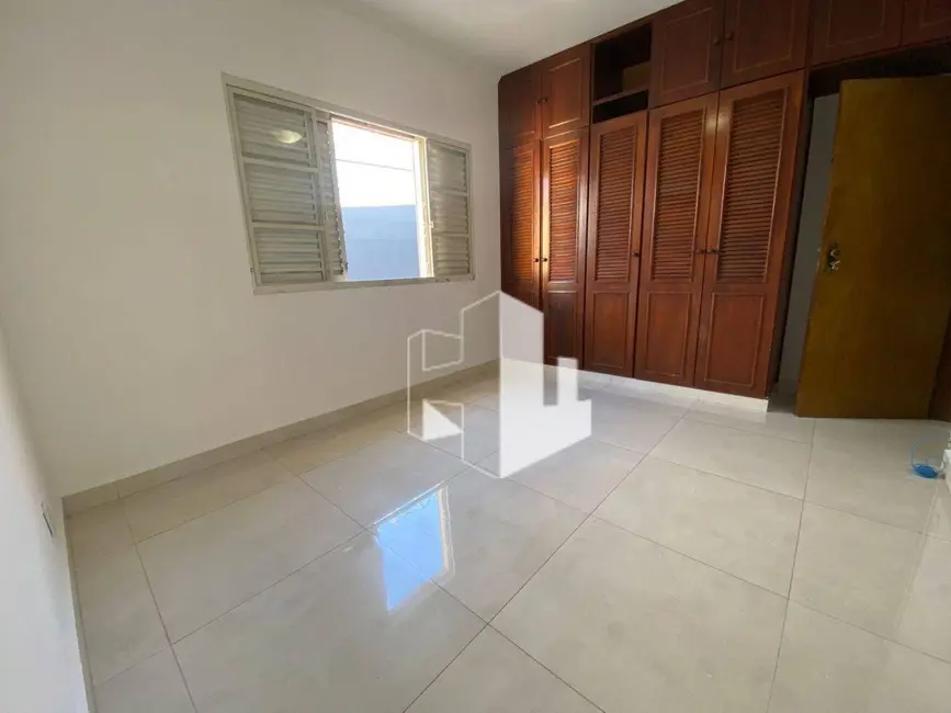 Foto 6 de Casa com 3 quartos à venda, 780m2 em Jardim Estádio, Jau - SP