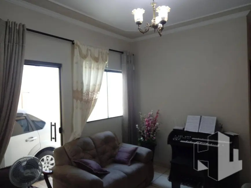 Foto 5 de Casa com 2 quartos à venda, 140m2 em Jardim Cila de Lúcio Bauab, Jau - SP