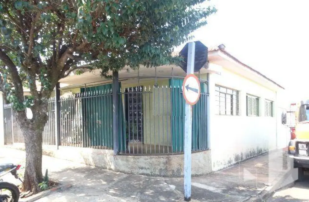 Foto 1 de Casa com 2 quartos à venda, 221m2 em Vila Assis, Jau - SP