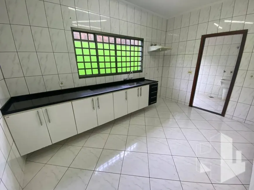 Foto 3 de Casa com 3 quartos à venda, 250m2 em Jardim Maria Cibele, Jau - SP