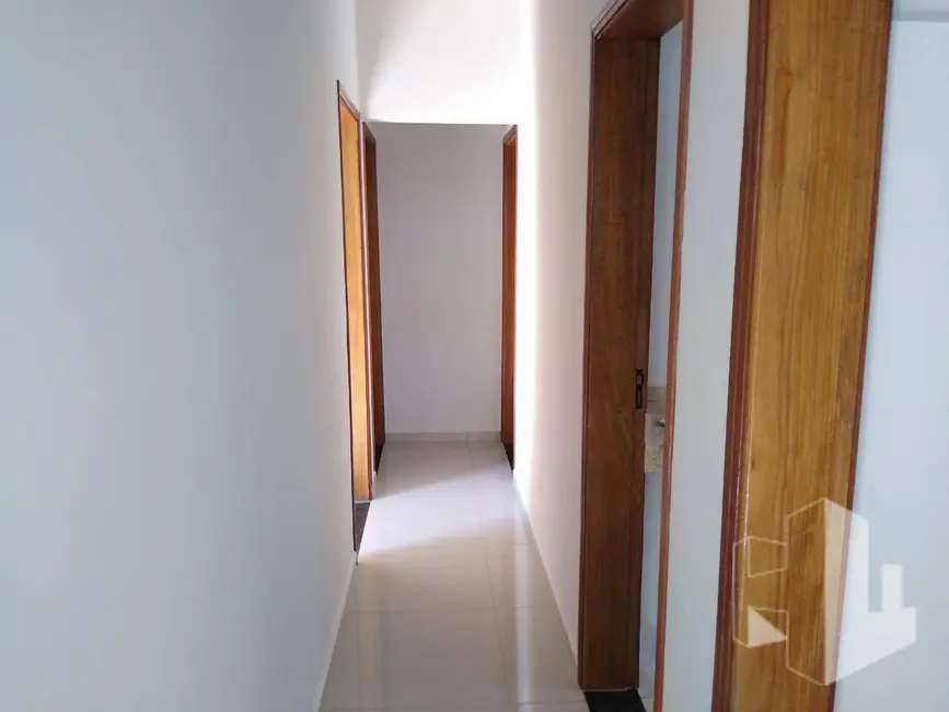 Casa com 3 quartos à venda, 190m2 em Jau - SP - imagem 4 Foto 4 de Casa com 3 quartos à venda, 190m2 em Jau - SP