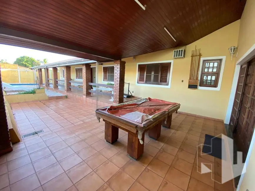 Foto 2 de Casa com 6 quartos à venda e para alugar, 800m2 em Jardim Continental, Jau - SP