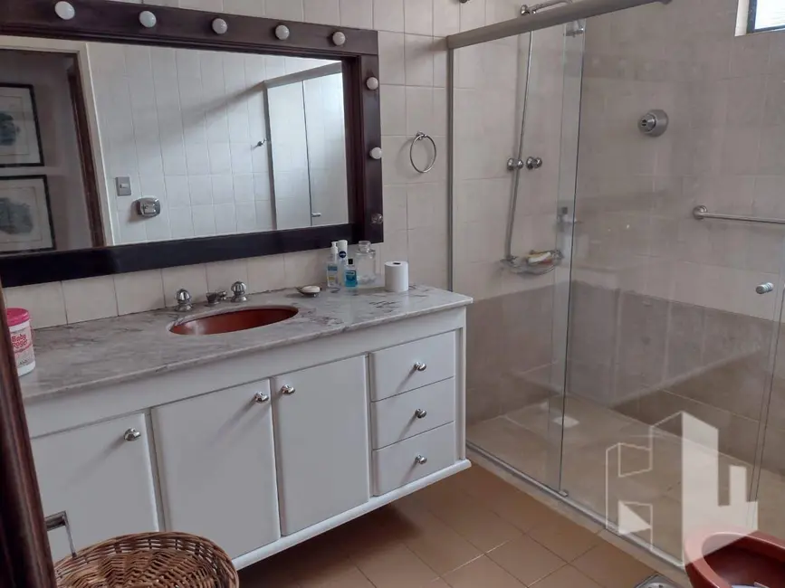 Foto 9 de Casa com 4 quartos à venda, 434m2 em Centro, Jau - SP