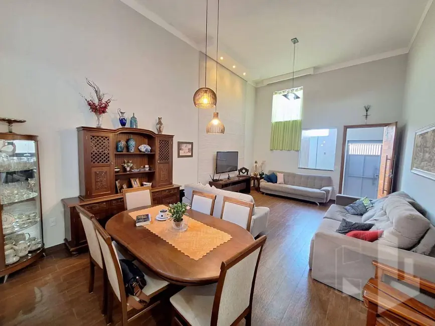 Foto 2 de Casa com 3 quartos à venda, 200m2 em Jardim Novo Horizonte, Jau - SP