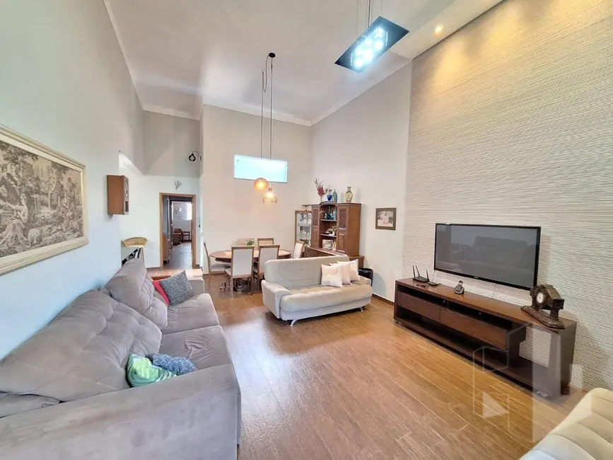 Foto 3 de Casa com 3 quartos à venda, 200m2 em Jardim Novo Horizonte, Jau - SP