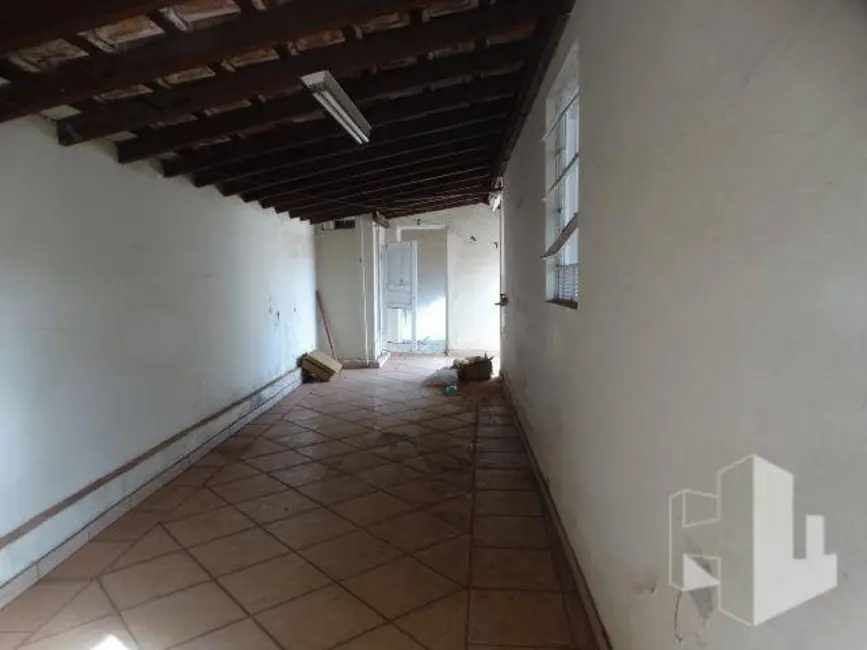 Foto 2 de Casa com 4 quartos para alugar, 250m2 em Jardim Regina, Jau - SP