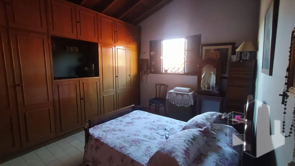 Foto 8 de Casa com 5 quartos à venda, 250m2 em Vila Quinze de Novembro, Jau - SP