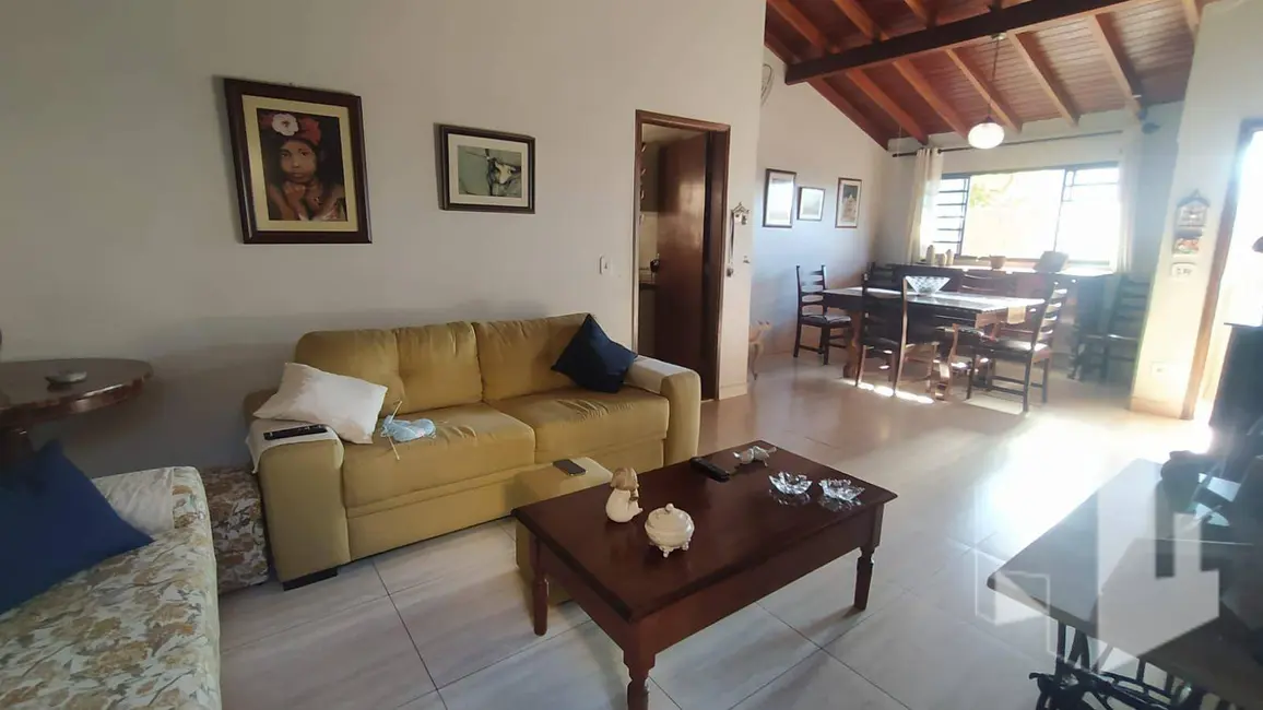 Foto 1 de Casa com 5 quartos à venda, 250m2 em Vila Quinze de Novembro, Jau - SP