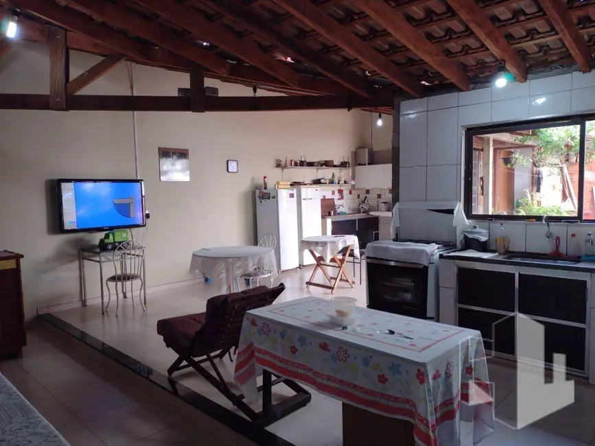 Casa com 4 quartos à venda, 175m2 em Jardim Ana Carolina, Jau - SP - imagem 4 Foto 4 de Casa com 4 quartos à venda, 175m2 em Jardim Ana Carolina, Jau - SP