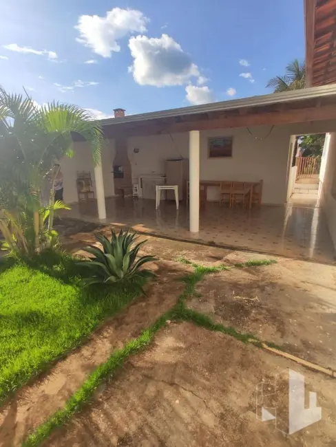 Foto 2 de Chácara à venda, 1135m2 em Centro, Mineiros Do Tiete - SP